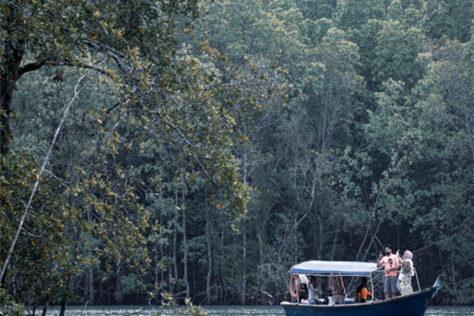 Kilim Geoforest Park Tour